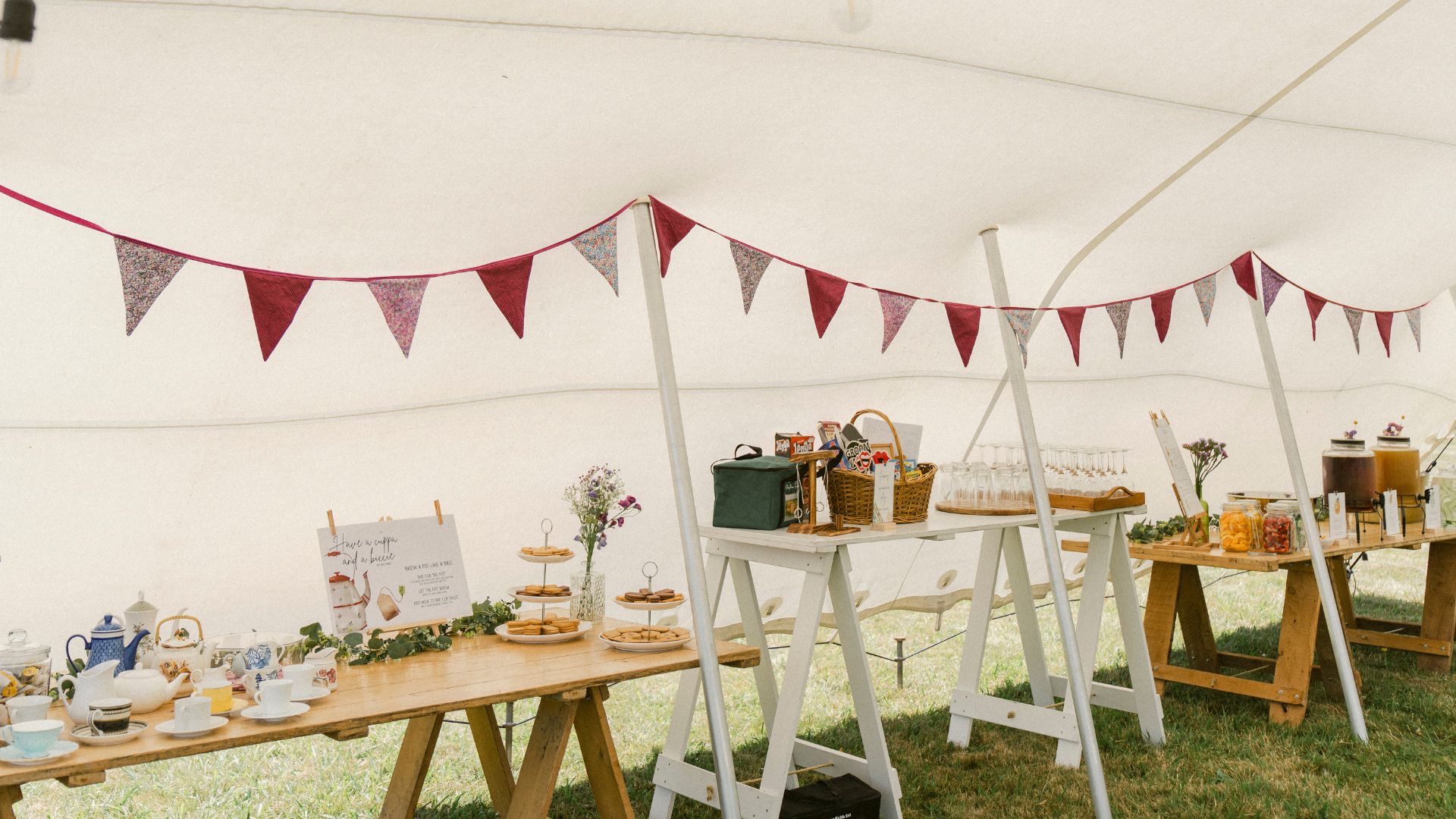 Pop-Up Wedding Setup